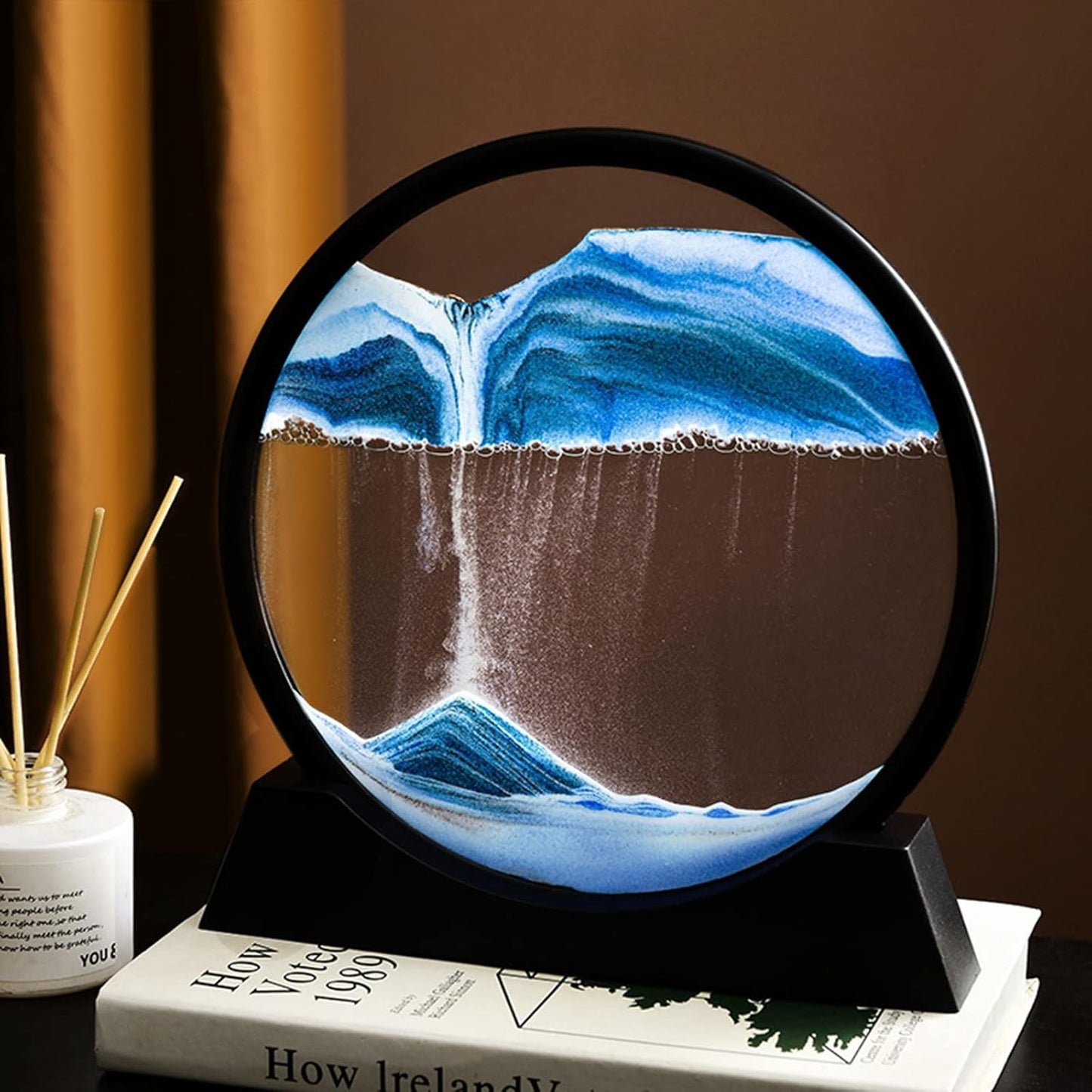 “Luxury 3D Moving Sand Mic Collar Lamp – Dynamic Flowing Sand Art with Ambient Light”